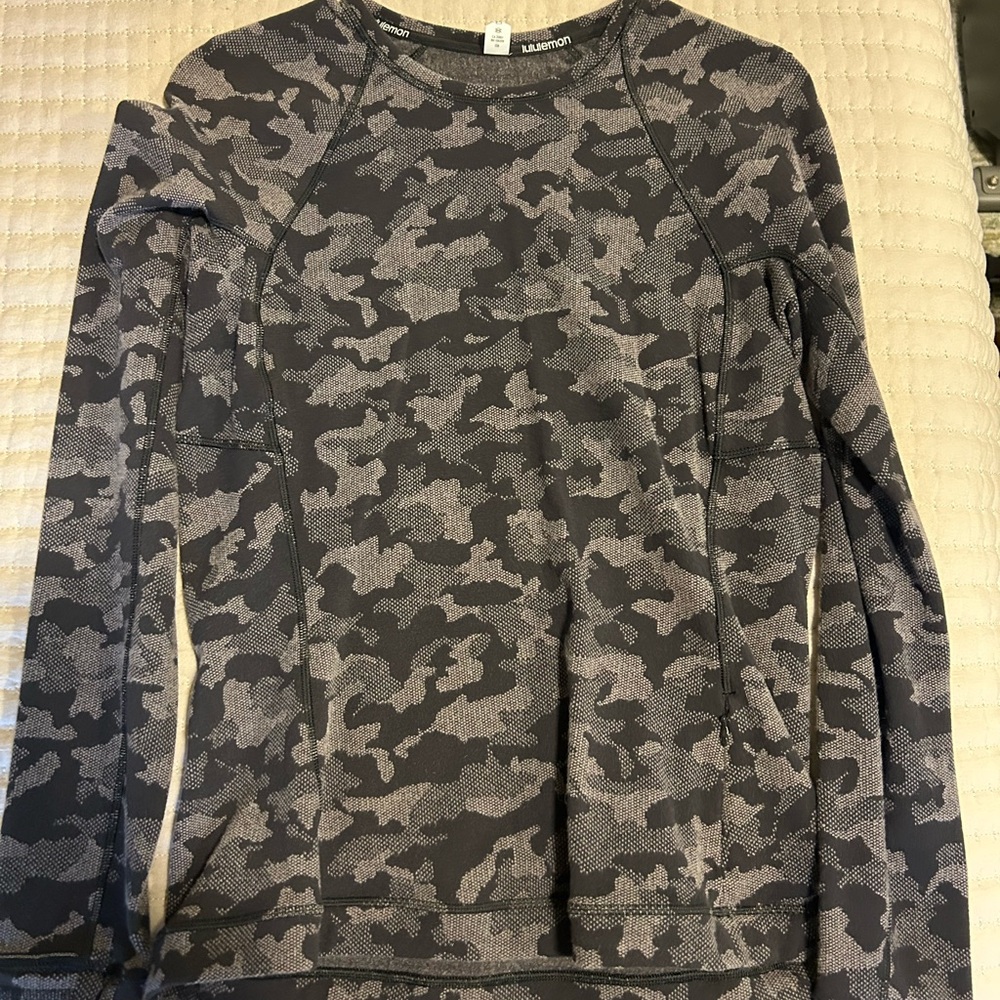 Lululemon Runderful Long Sleeve - Picture 2 of 6